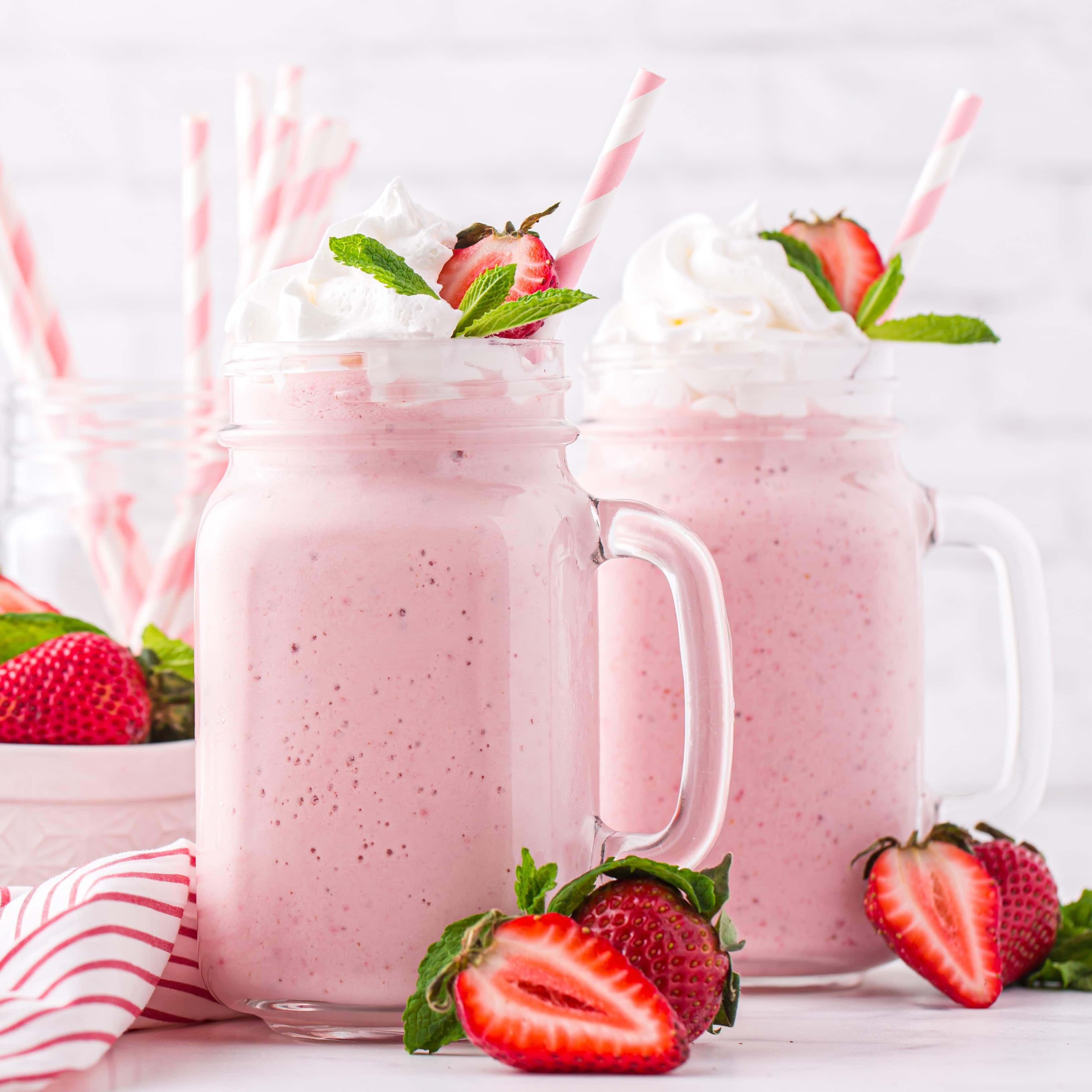 A fresh strawberry shake at Cafe Tria